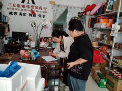 清风街道汇景社区开展“建牢食安防地”专项查